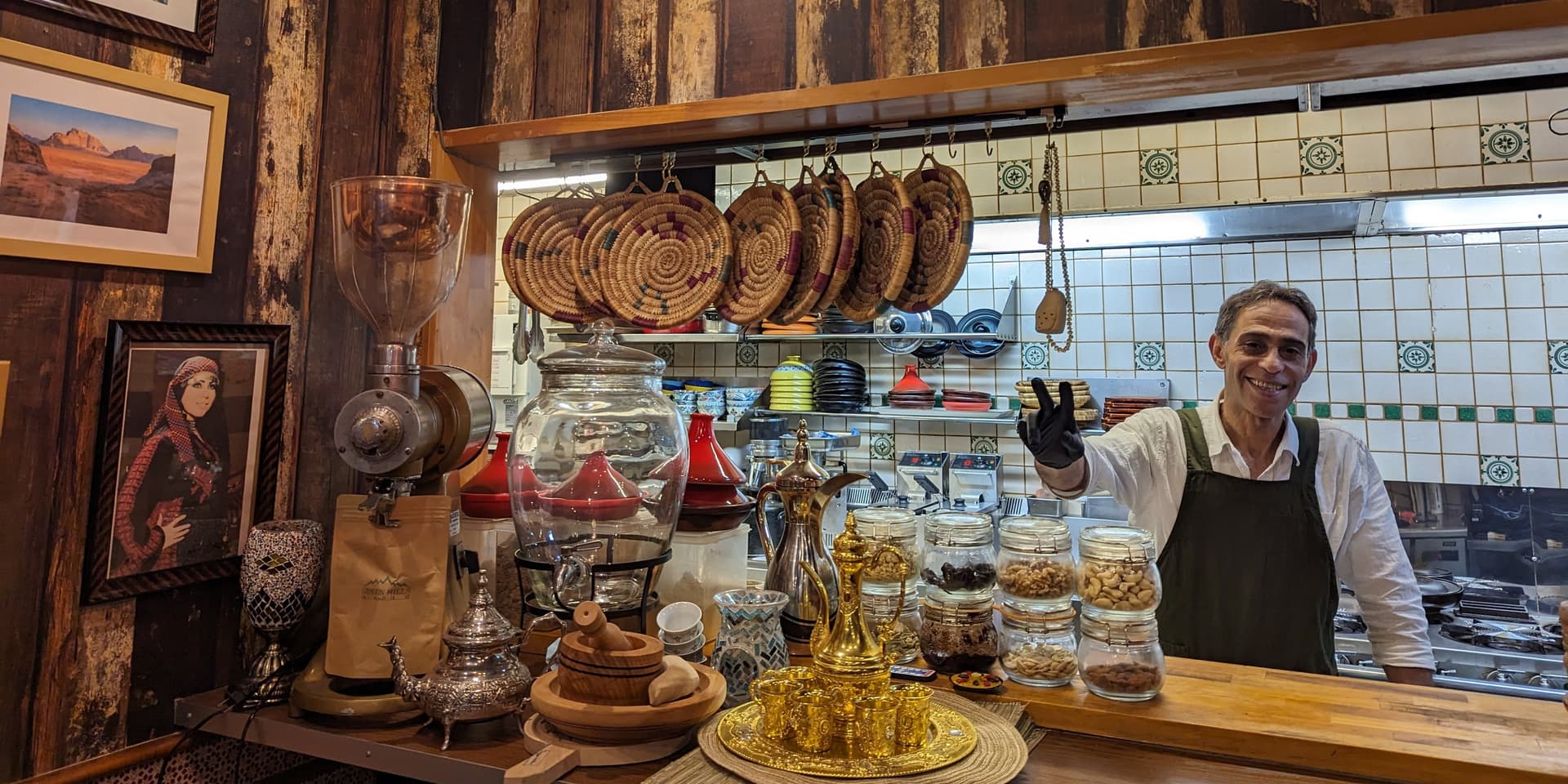 送客手数料0円・丁寧な導入サポートで、抜け漏れのない予約管理が実現(アラブ料理専門店 七つの丘 Seven Hills)